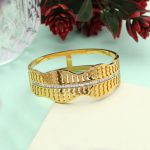 Stylish Gold Color Openable Anti Tarnish Bracelet With Long-Lasting Shine For Daily Use