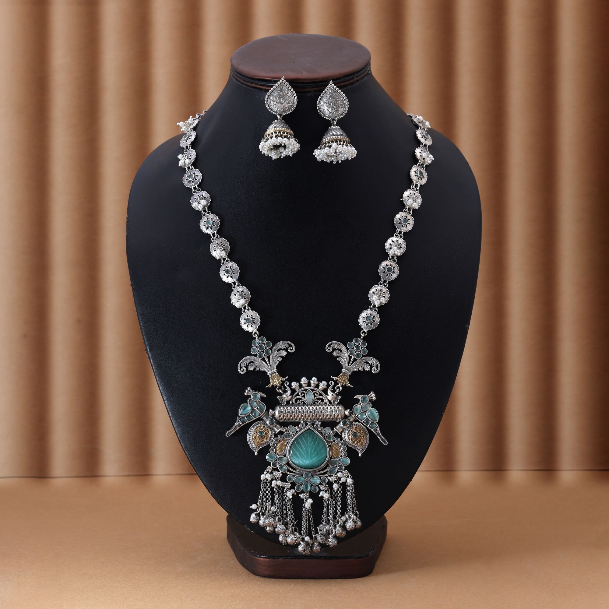 HOB Pista Green Color Dual Tone Oxidised Necklace Set Infused With Refreshing Tones And Detailed Metalwork Pista Green Color Dual Tone Oxidised Necklace Set Infused With Refreshing Tones And Detailed Metalwork - Image 1