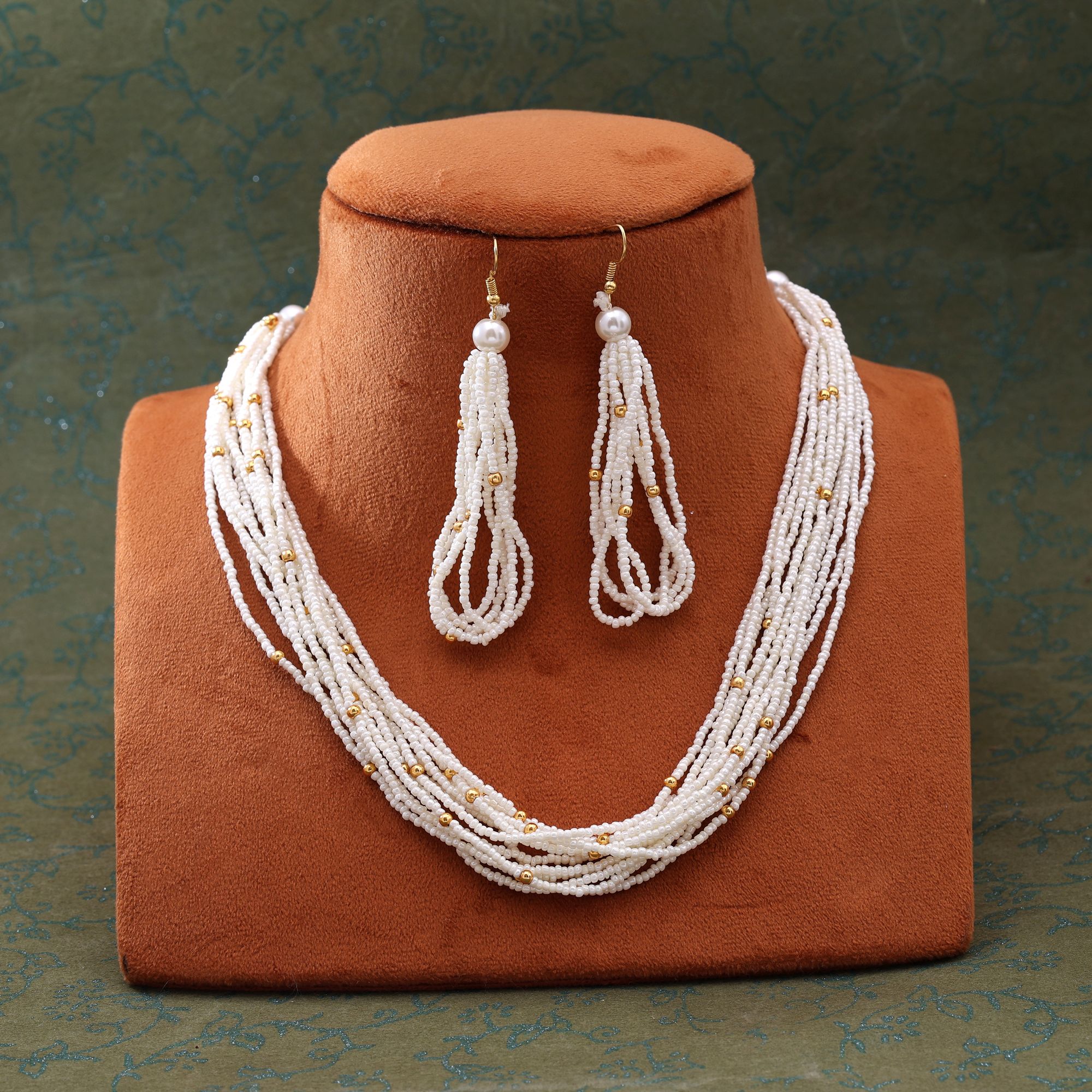 HOB Traditional White Color Puwai Necklace Set With Graceful Pearl Detailing Traditional White Color Puwai Necklace Set With Graceful Pearl Detailing - Image 1