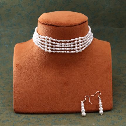 Gorgeous White Color Puwai Necklace Set For Wedding And Special Events