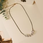 Gorgeous White Color Fashion Necklace With Sparkling Finish For Bridal Functions - Image 2